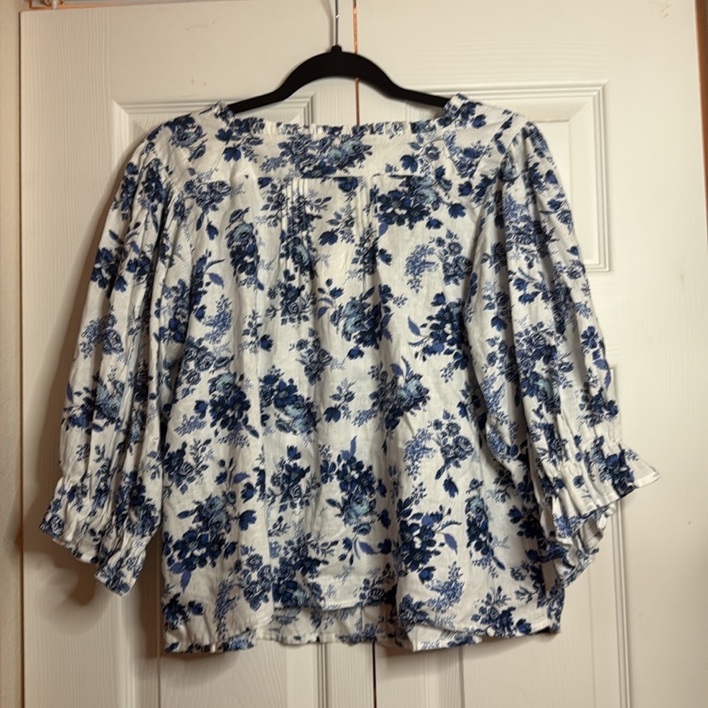 cupcakes & cashmere Blue Floral Blouse - Picture 5 of 11